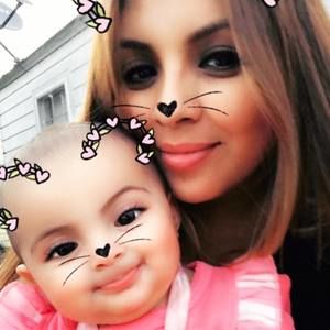 Meet your Posher, Lorena